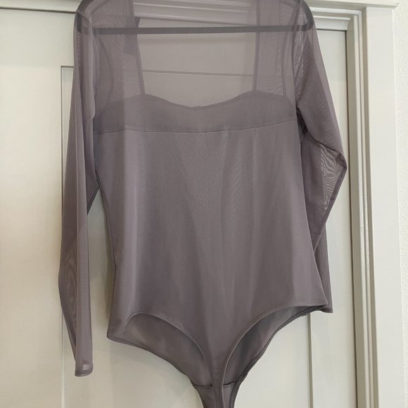 Abercrombie & Fitch Square Neck Mesh Long Sleeve Bodysuit Gray - Picture 6 of 6